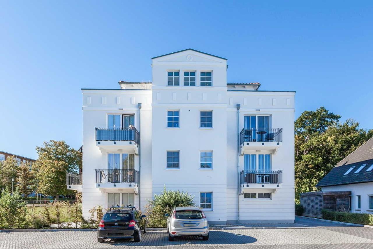 Residenz Von Flotow Wohnung 01 هيليغندام المظهر الخارجي الصورة